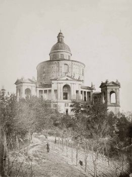 Foto antica del santuario della madonna di san luca a bologna