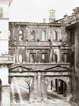 Verona vecchia porta dei borsari