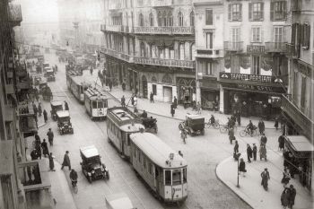 Milano, foto storica di Largo San Babila