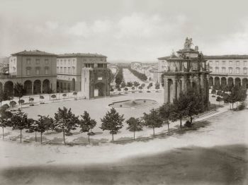 Foto d'epoca di Piazza Cavour a Firenze