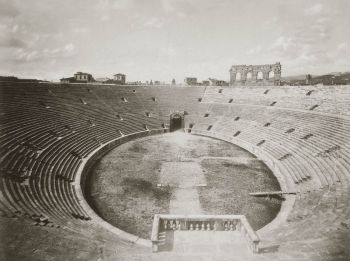 Antica foto dell'interno dell'arena di Verona