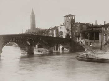 Foto storica del ponte di pietra verona
