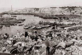 Genova ed il porto visti da Castelletto, foto storica